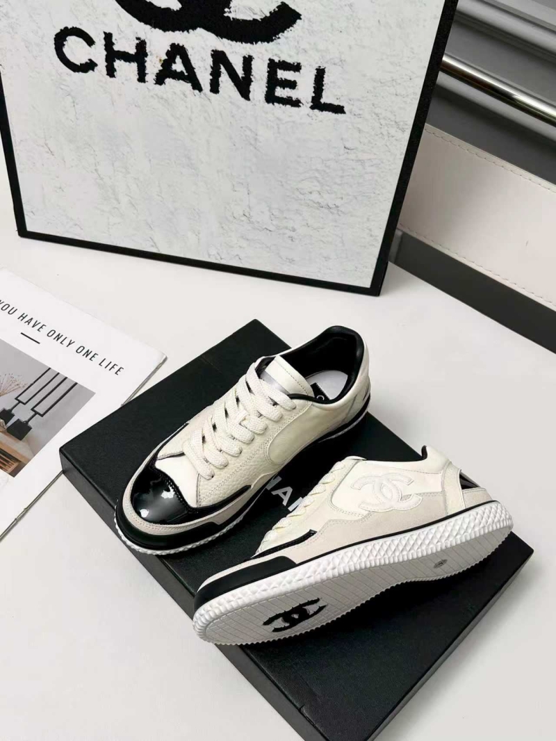 Ch**el sport shoes